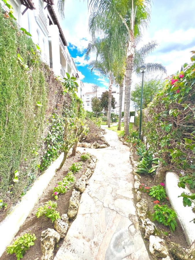 Apartment Albatros In Puerto Banus 150 Meters From The Beach Marbella Exteriör bild